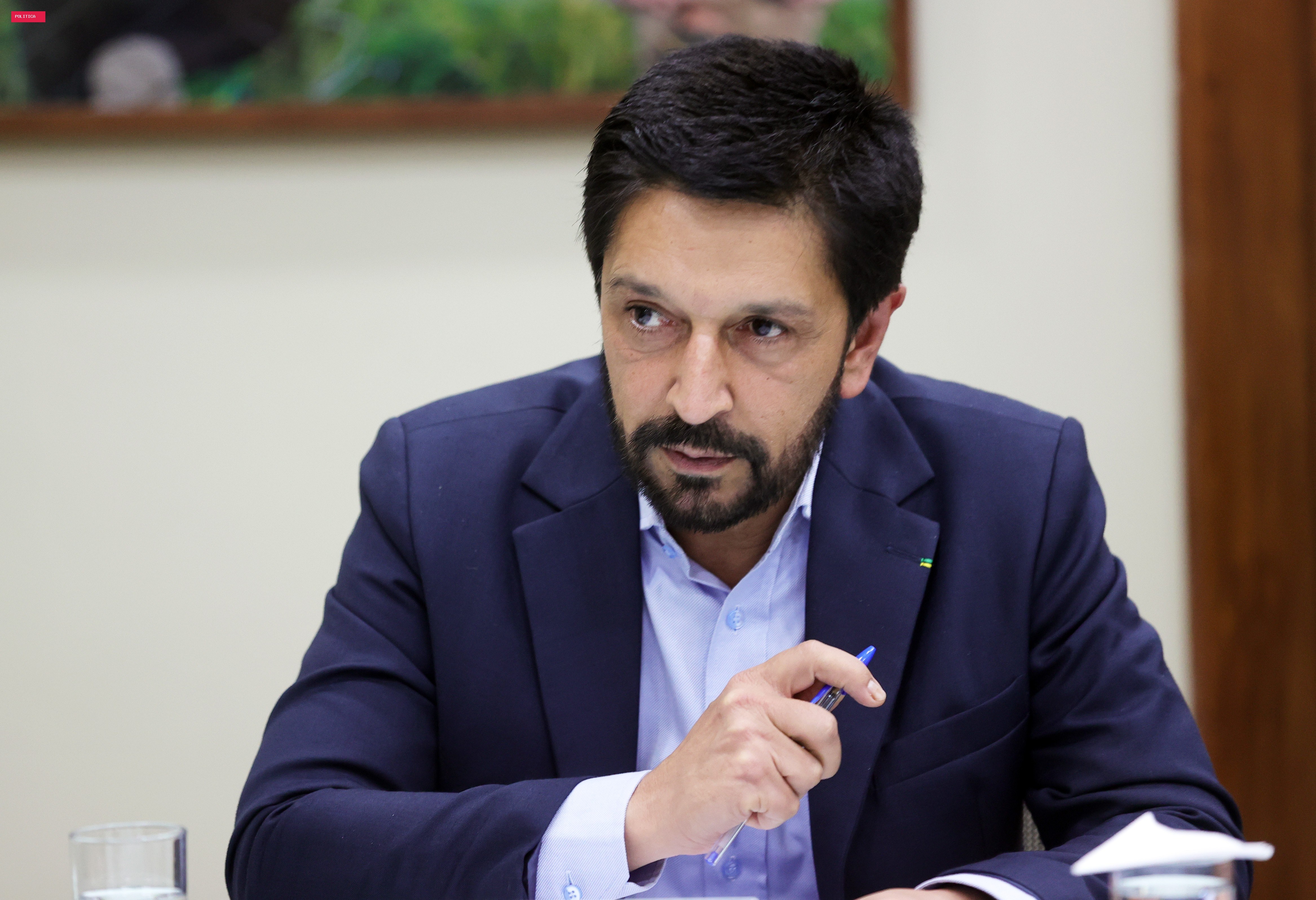 Nunes diz que oferta de ônibus em SP foi 'muito superior' à demanda no dia da eleição; passageiros relatam