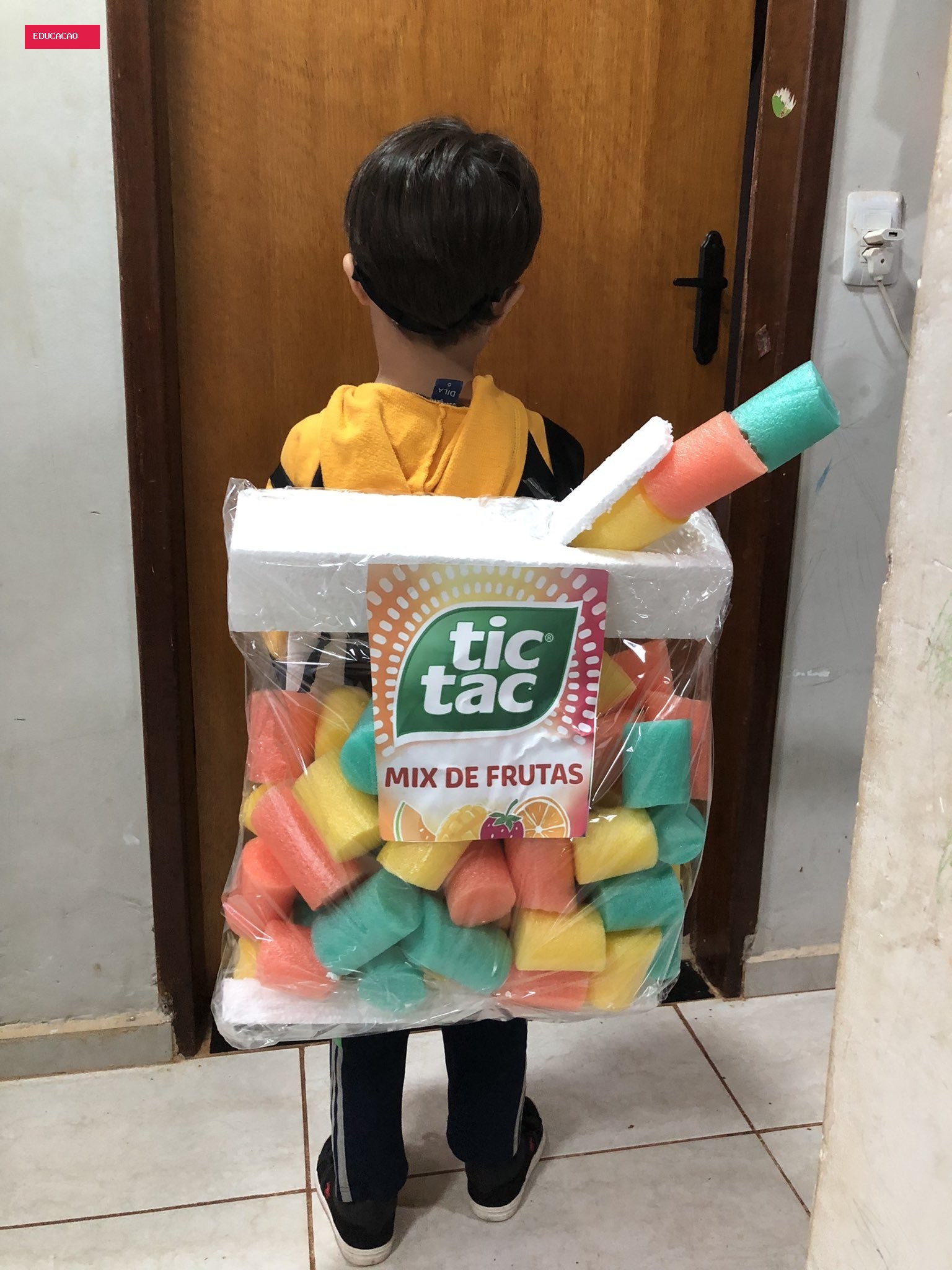 Mochilas malucas com ventilador, torneira e chuveiro de verdade: FOTOS mostram até onde vai a criatividade
