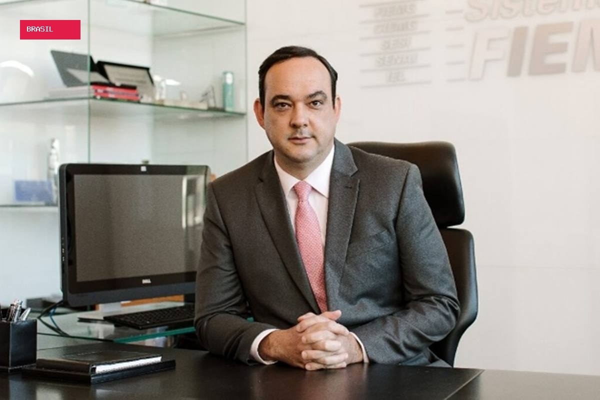 Fim da escala 6x1 ameaça empregos e encarece produtos, diz Fiemg