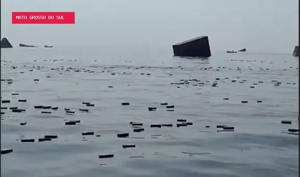 Navio com 2,5 mil contêineres afunda em Ormuz e deixa iPhones à deriva; Irã fala em mina