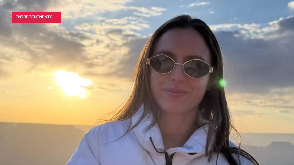 Atriz brasileira é presa pelo ICE no aeroporto de Los Angeles e está detida há mais de um mês