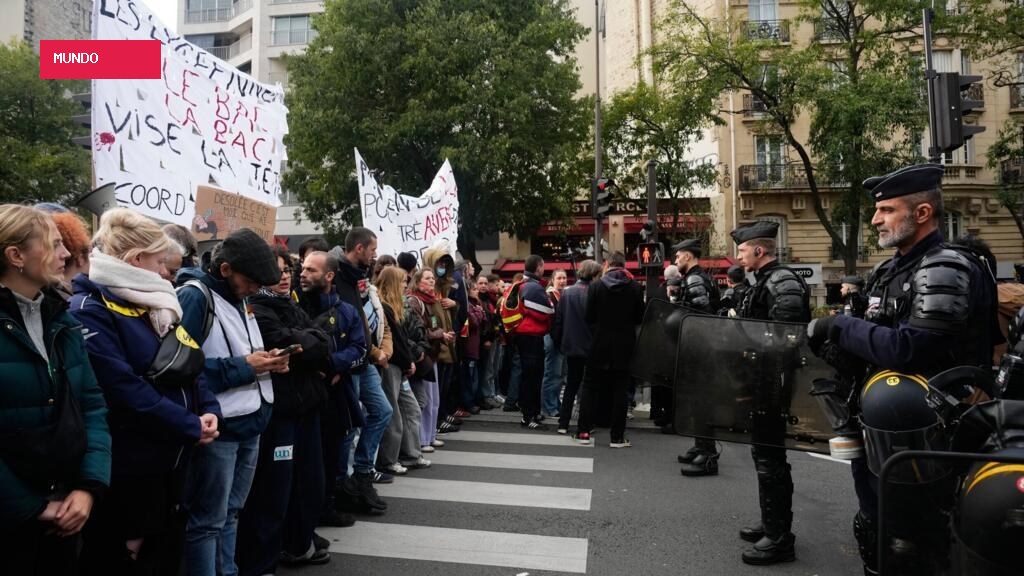 'Risco de distúrbios': ministro francês alerta para uso de máscaras de Halloween em protestos de 31 de