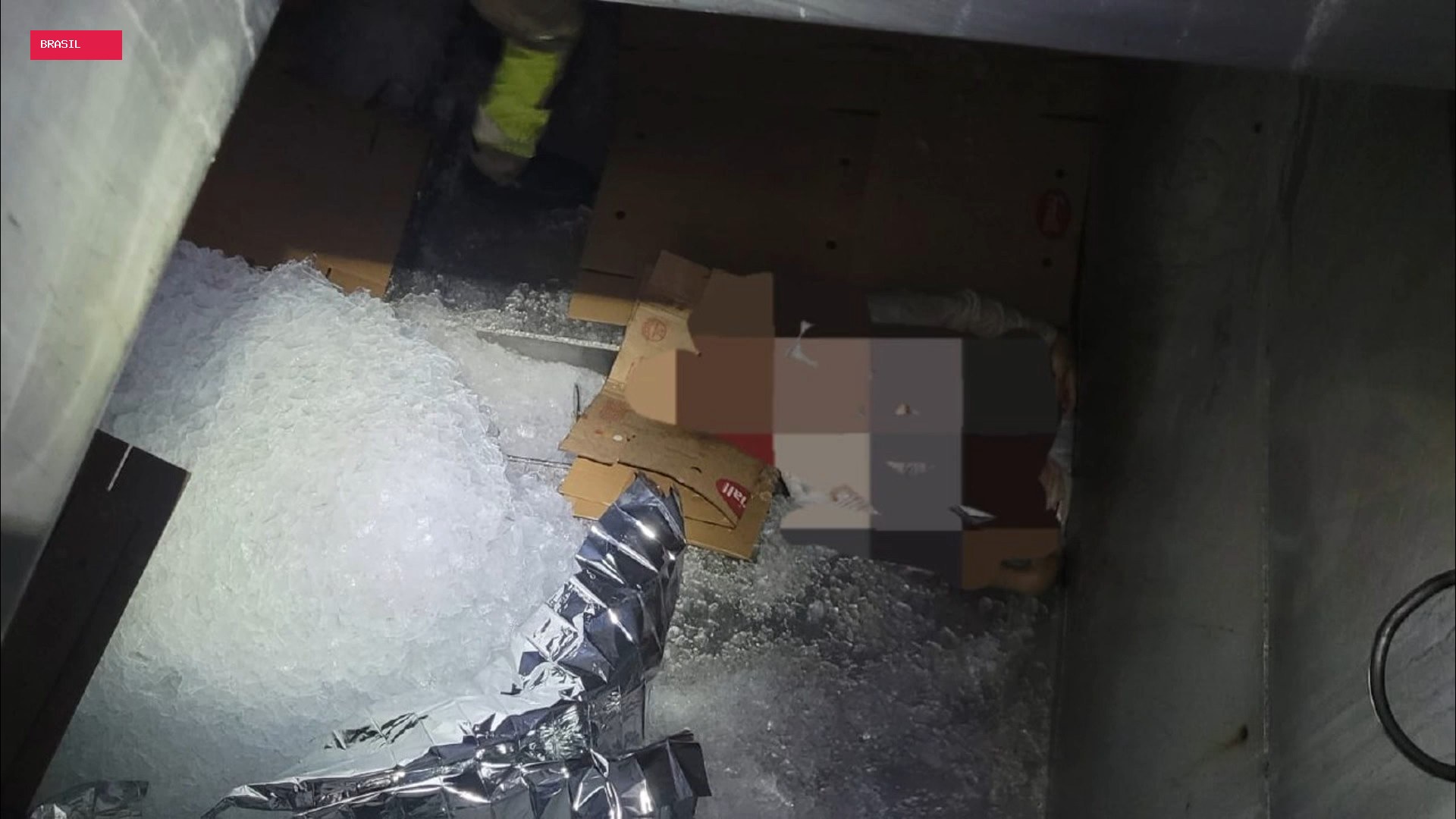 Homem morre após ficar preso em máquina de triturar gelo de empresa na Grande BH