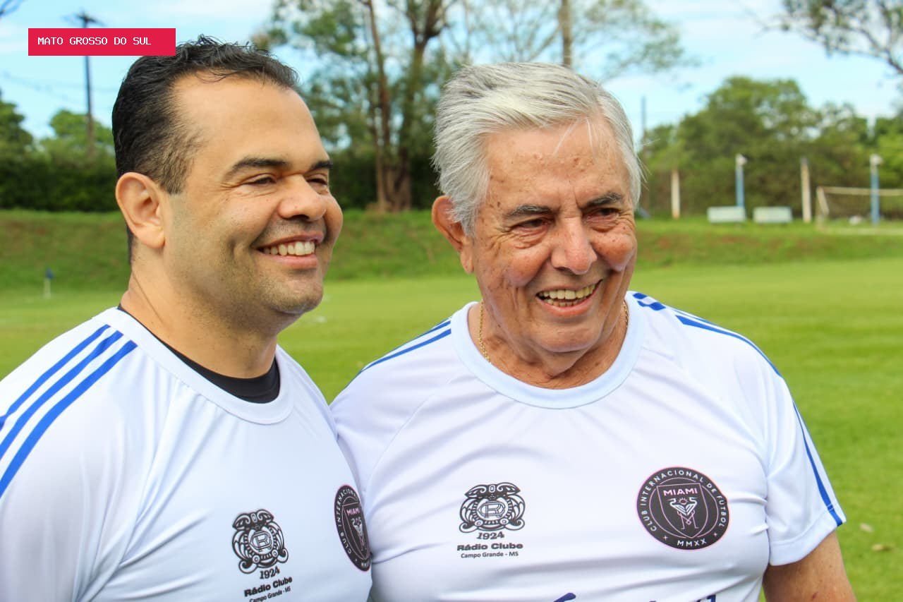Copa Sabadão termina com partidas disputadas e pais jogando ao lado dos filhos
