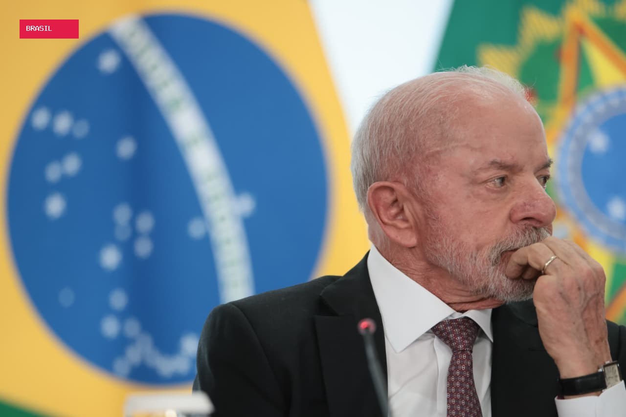 Mendonça manda Lula suspender impulsionamento de posts contra Flávio