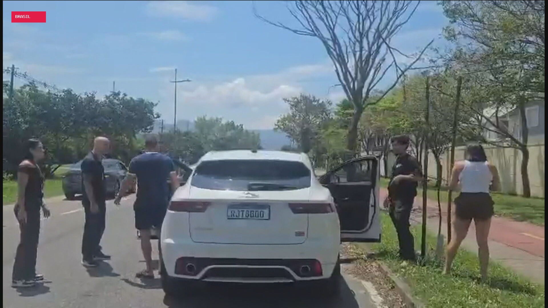 Homem condenado por estelionato é preso no Rio; esposa é autuada por exercício ilegal da Medicina e Nutrição